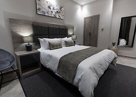 Luxe Suites Boutique Hotel