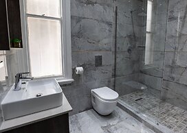 Luxe Suites Boutique Hotel