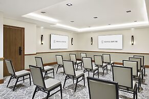 Senna House Hotel Scottsdale, Curio Collection by Hilton