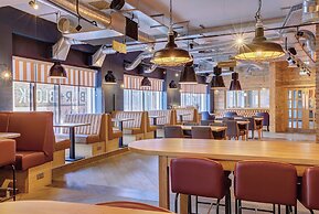 Premier Inn Portsmouth Dockyard