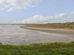 The Lazy Llama Shepherd Hut Campview Farm Stay