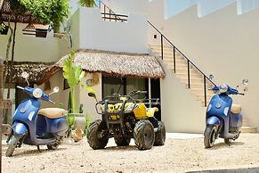 Awesome jungle villa with pool La Veleta