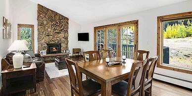 Timberfalls 1005 3 Bedroom Condo by RedAwning