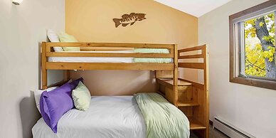 Timberfalls 1005 3 Bedroom Condo by RedAwning