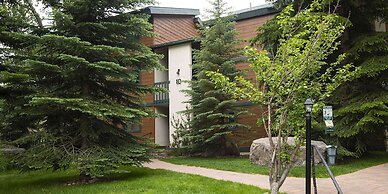 Timberfalls 1005 3 Bedroom Condo by RedAwning