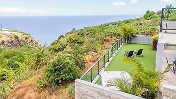 1Br House - Garden & Jacuzzi- Calheta