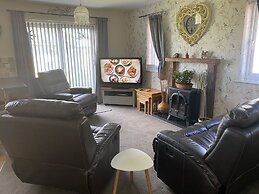 Luxury dog Friendly Cottage Sleeps 4