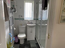 Luxury dog Friendly Cottage Sleeps 4