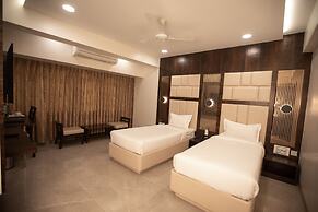 Hotel Naaz Executive Near T2 Airport