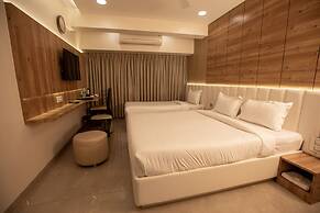 Hotel Naaz Executive Near T2 Airport