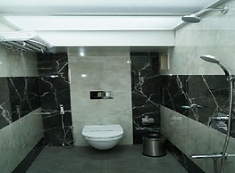 Hotel Naaz Executive Near T2 Airport