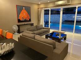 Luxury Pool villa C16 - 4BR 8-10 Persons