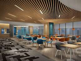 Holiday Inn Express Yangjiang City Center by IHG