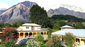 Gahirat Castle