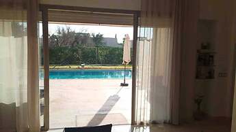 Marrakech Atlas Flowers