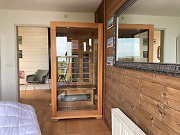 6 Pers Holiday Home Aurora With Directly on the Lauwersmeer