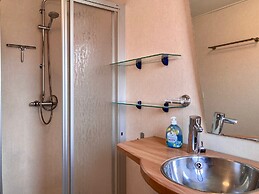 6 Pers Holiday Home Aurora With Directly on the Lauwersmeer