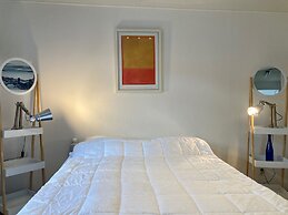 6 Pers Holiday Home Aurora With Directly on the Lauwersmeer