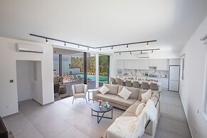 Ayia Napa Kube Villa Kb4, Ayia Napa Center