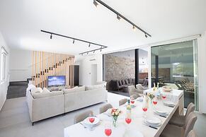 Ayia Napa Kube Villa Kb4, Ayia Napa Center