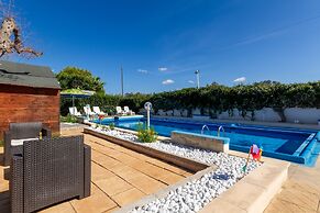 Relais With Swimming Pool in Porto Cesareo Torre Chianca