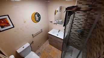 Two Bedroom Townhouse Bungalow In A Secure Complex In Benidorm Free Wi