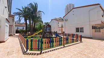 Two Bedroom Townhouse Bungalow In A Secure Complex In Benidorm Free Wi