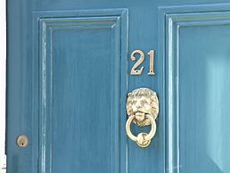 21 High Street