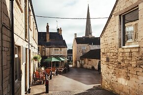 The Falcon Painswick