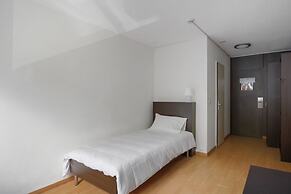 Neuchatel City Hotel
