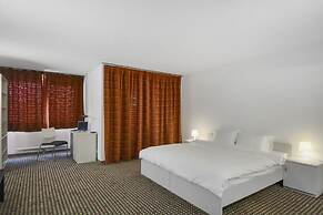 Neuchatel City Hotel