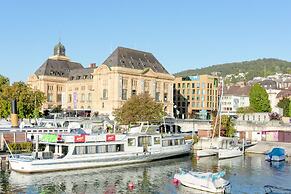 Neuchatel City Hotel