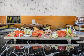 Neuchatel City Hotel