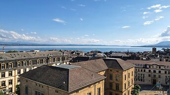Neuchatel City Hotel