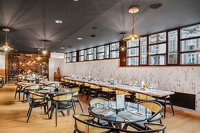 Neuchatel City Hotel