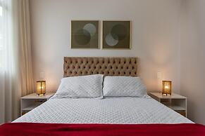 Modern in Copacabana For Couples Sc305lt