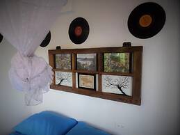 La Familia Guesthouse