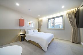 Nomad Aank hotel Gumi branch