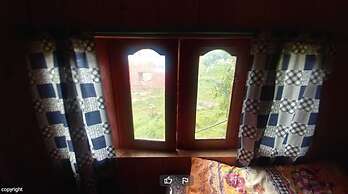 Elysium Inn Guest House