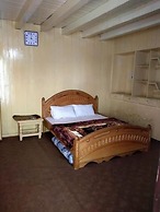 Apex Inn Trackers Sharda Kashmir