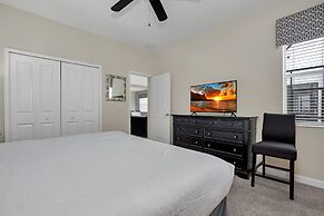 Lakeview Home w/ Private Pool & Free Water Park!