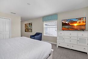 Lakeview Home w/ Private Pool & Free Water Park!