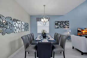 Lakeview Home w/ Private Pool & Free Water Park!