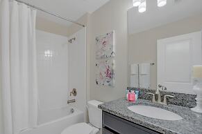 Lakeview Home w/ Private Pool & Free Water Park!