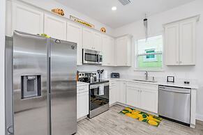 Margaritaville Cottage, Private Pool, Near Disney!