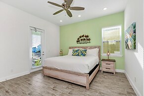 Margaritaville Cottage, Private Pool, Near Disney!