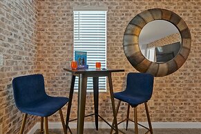 Private Pool& Spa Pool Table Free Resort Access!