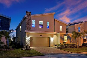 Private Pool& Spa Pool Table Free Resort Access!