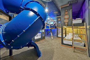 Private Pool& Spa Pool Table Free Resort Access!