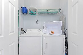 Condo w/ Prime View of Lake, Pool & Fireworks!